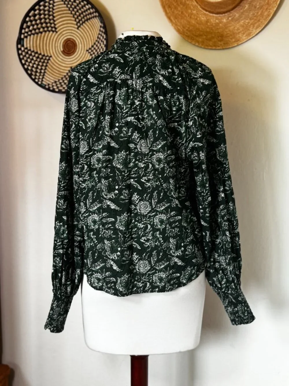 Anthropologie Blouse - Size Medium - Picture 2 of 3